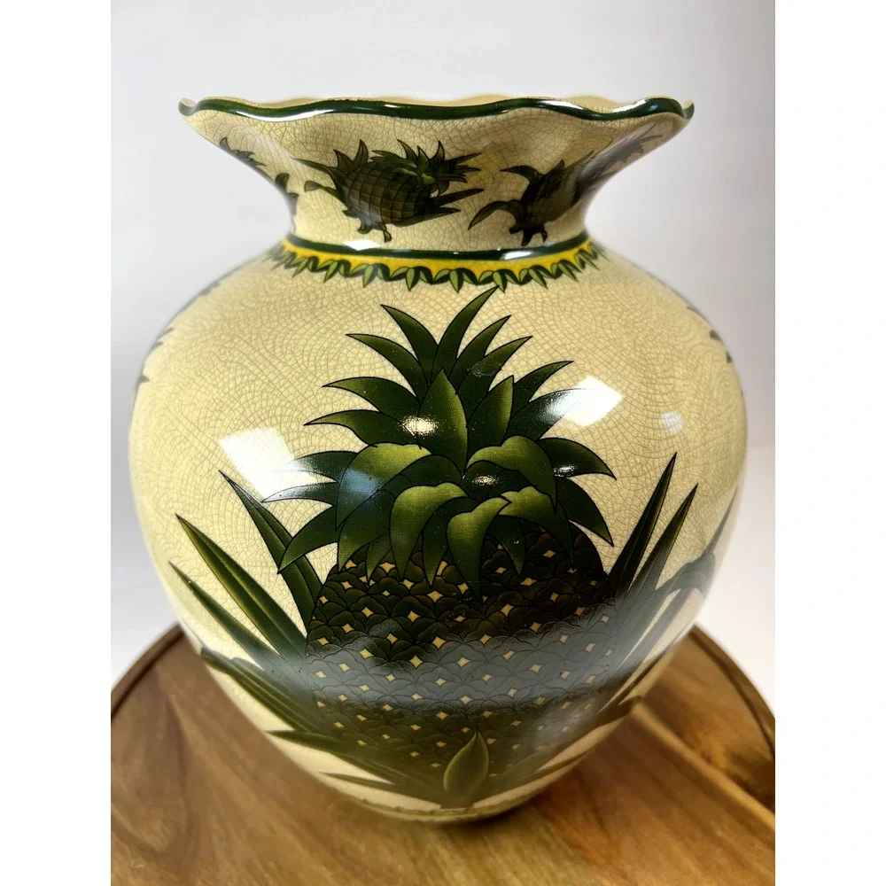 Pineapple Motiff 11x8